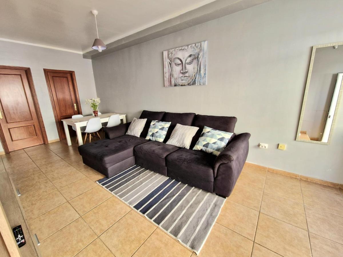 فيلا Spacious Chalet Next To The Sea - Airport سان إيسيذرو المظهر الخارجي الصورة