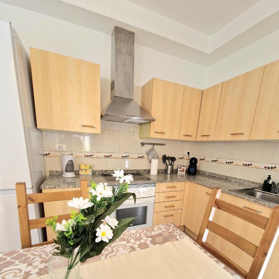 فيلا Spacious Chalet Next To The Sea - Airport سان إيسيذرو المظهر الخارجي الصورة