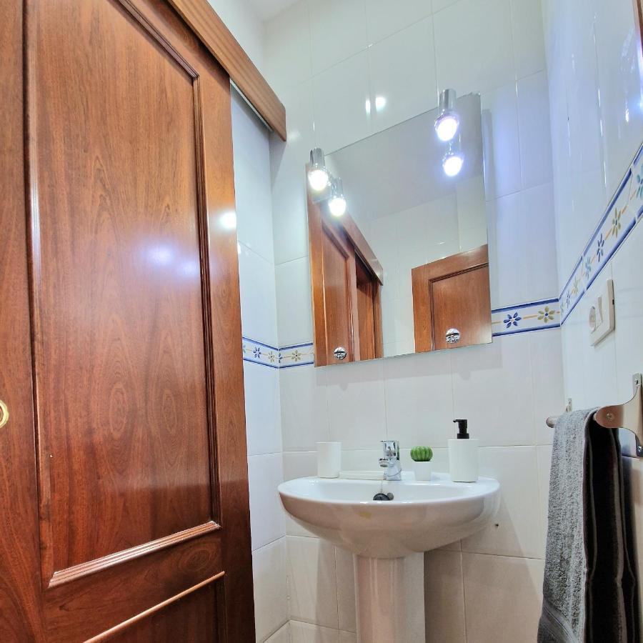 فيلا Spacious Chalet Next To The Sea - Airport سان إيسيذرو المظهر الخارجي الصورة