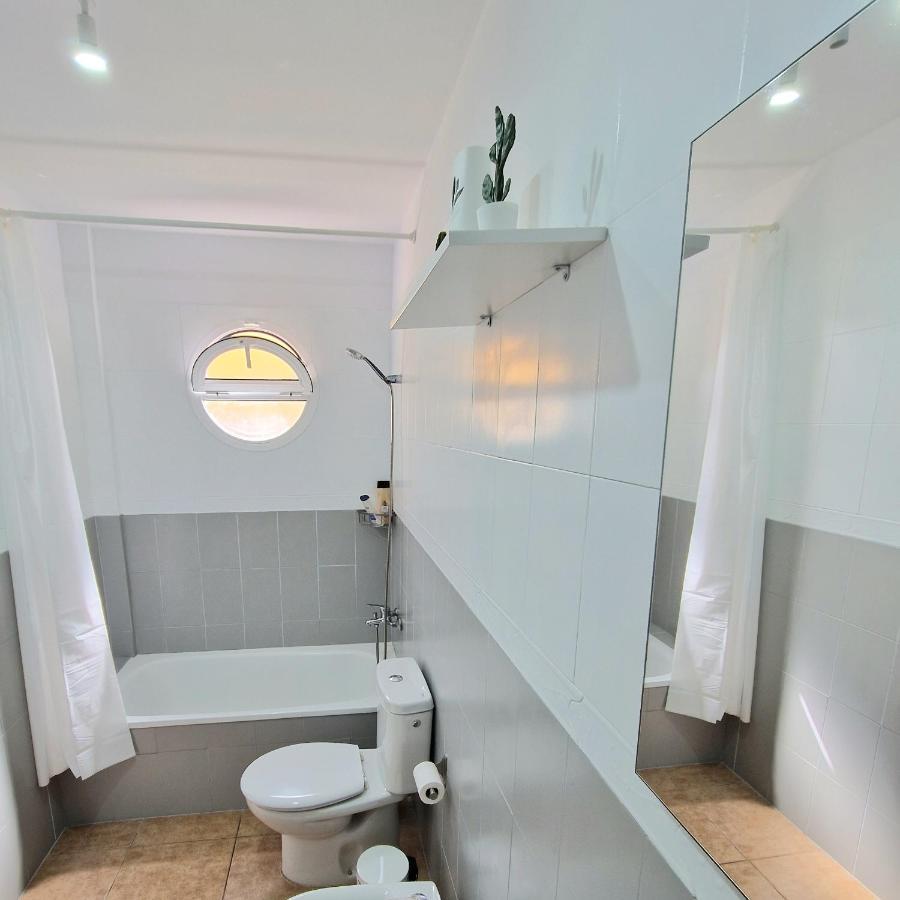 فيلا Spacious Chalet Next To The Sea - Airport سان إيسيذرو المظهر الخارجي الصورة