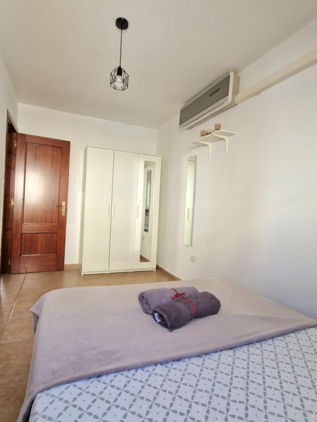 فيلا Spacious Chalet Next To The Sea - Airport سان إيسيذرو المظهر الخارجي الصورة